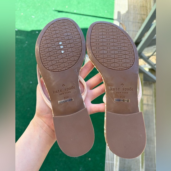 New/Unworn Kate Spade Pink Bow Tie Flipflop Sandals size 6.5 - Picture 2 of 2